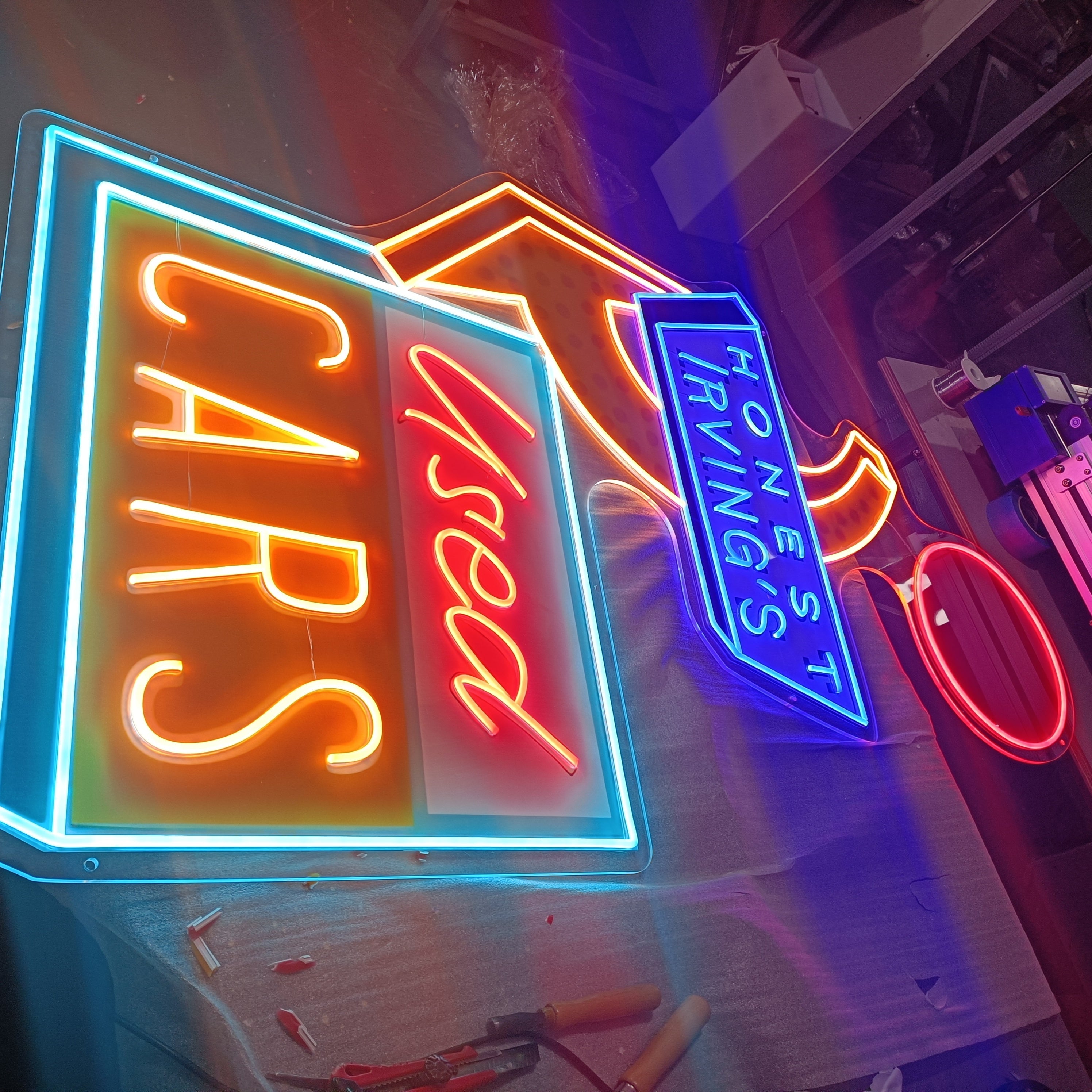 Custom Used Car Neon Sign – Retro Car Dealership Style | Personalized LED Neon Light for Garage, Auto Shop, Man Cave | Choose Text, Color, Size & Font