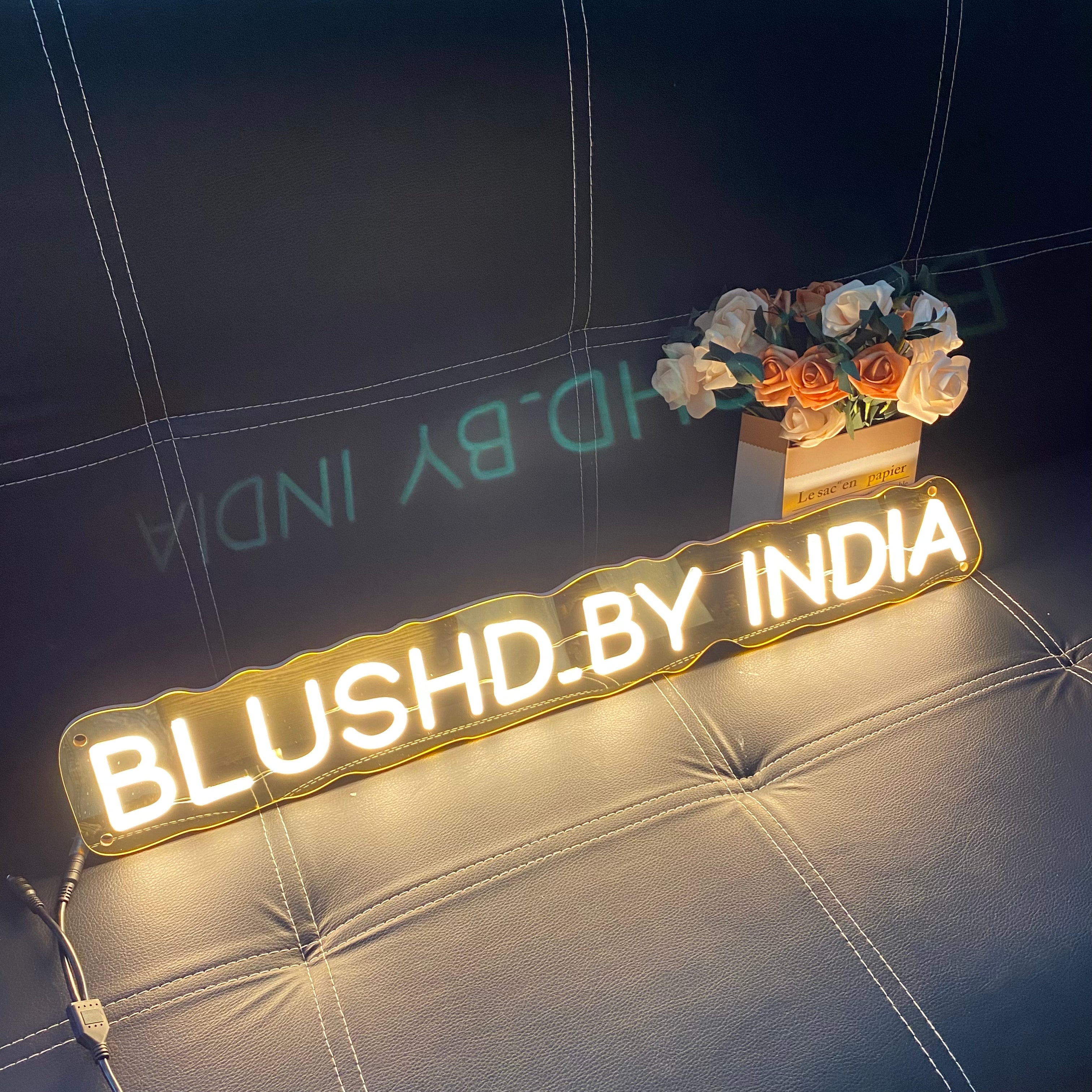 Gold Mirror Acrylic Neon Sign for Lip Blush Studio – Elegant LED Lighted Signage for Beauty Professionals