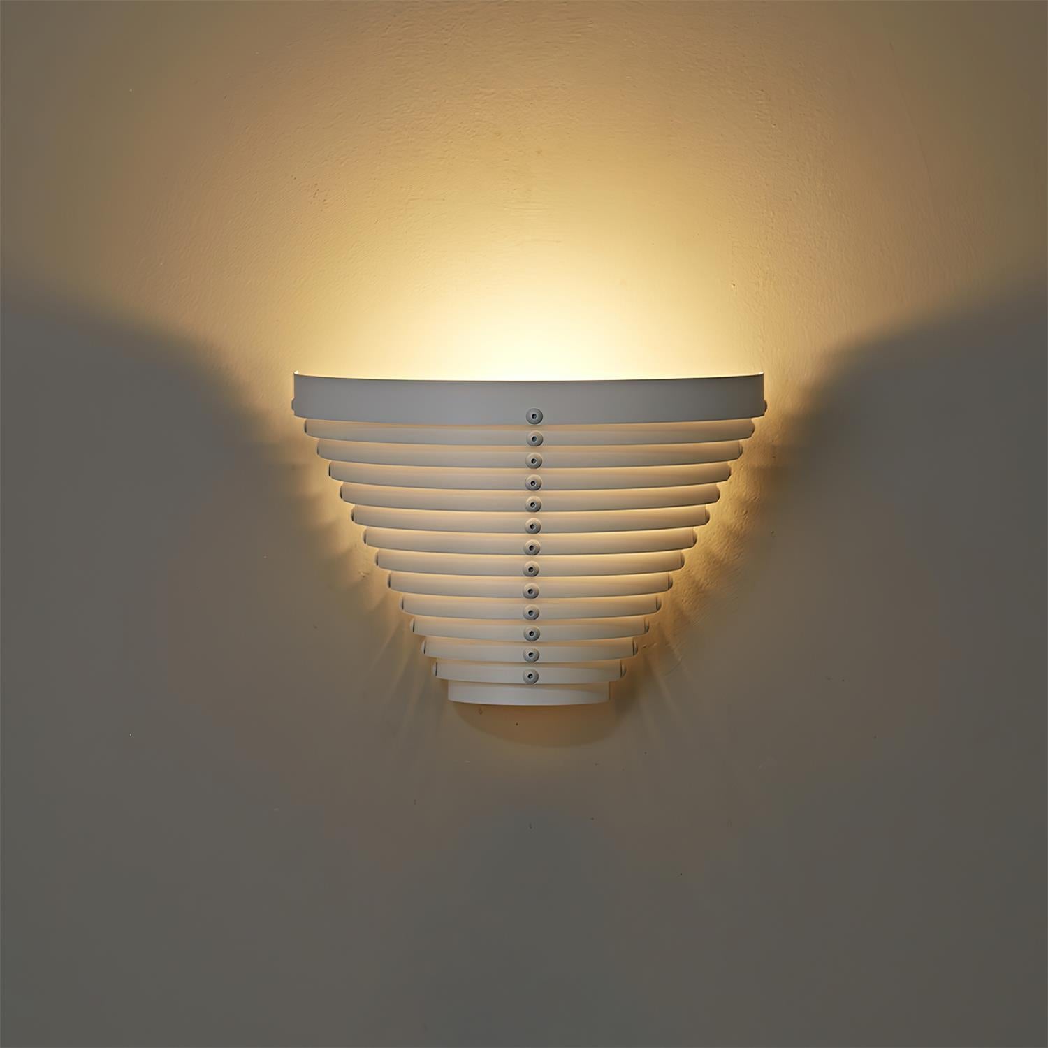 A910 Wall Lamp