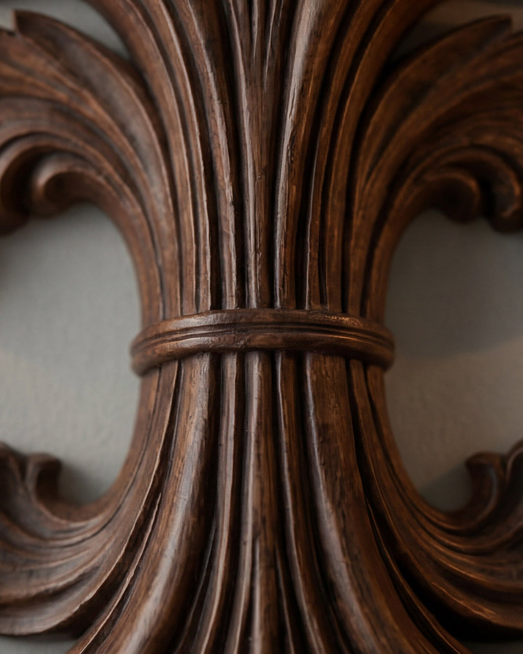 Acanthia Wall Sconce