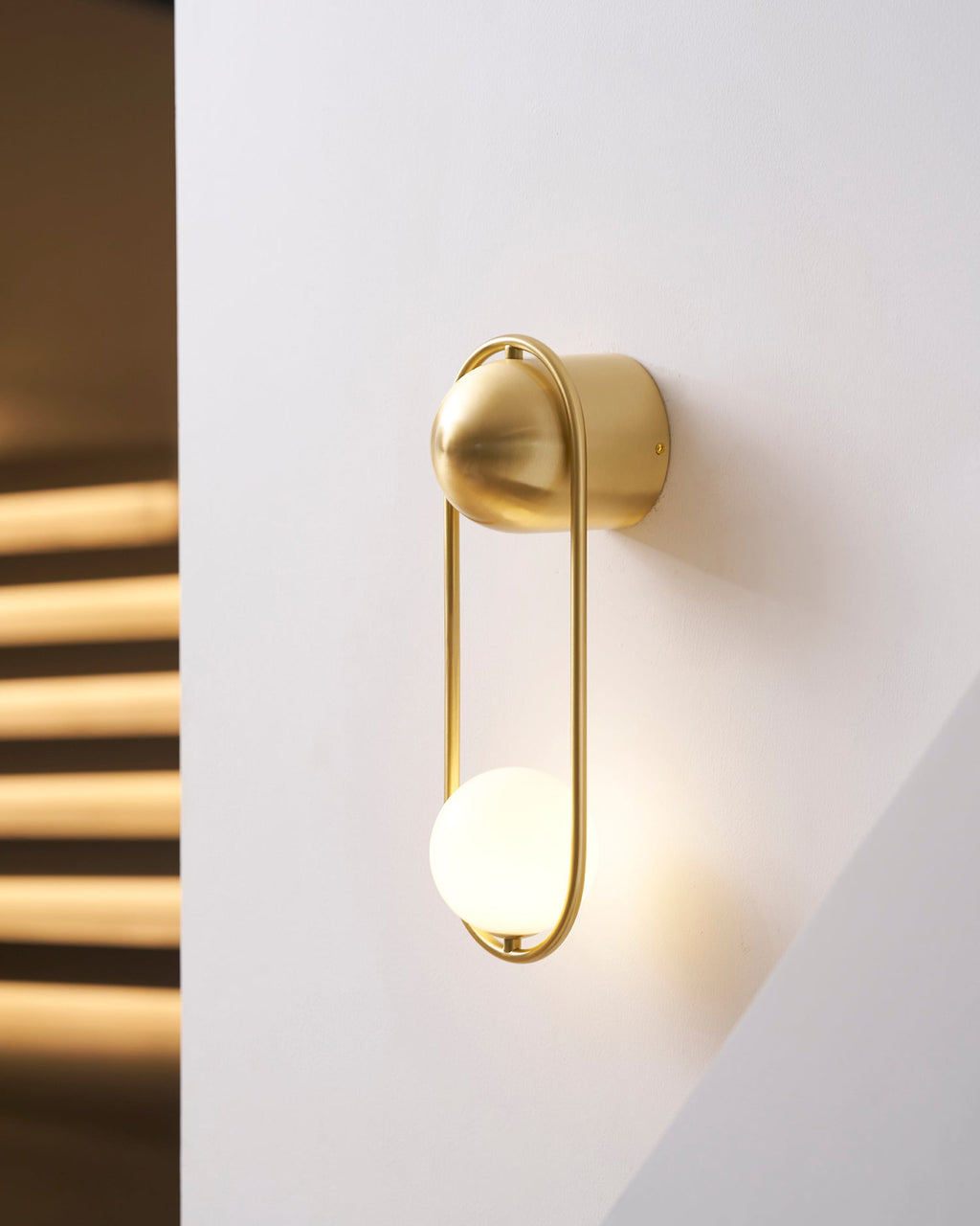 Alaynia Globe Wall Lamp