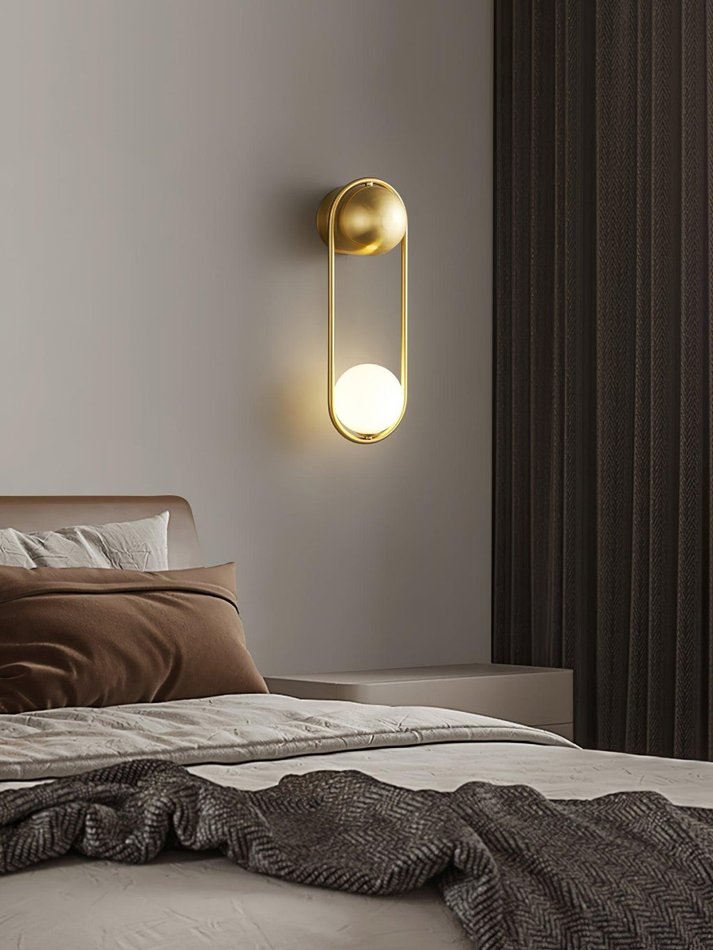 Alaynia Globe Wall Lamp