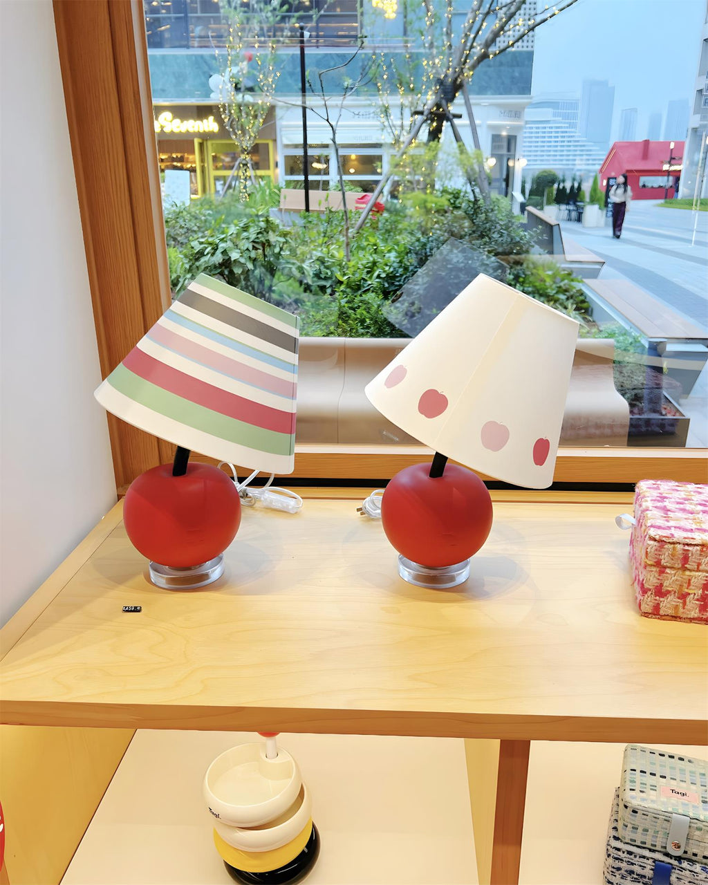 Appella Table Lamp