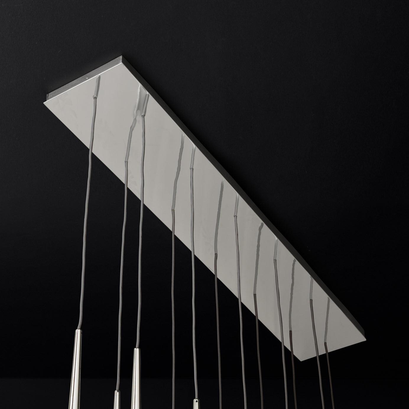 Renaie Loog Chandelier