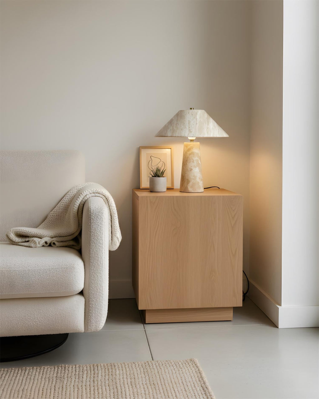 Auralin Table Lamp