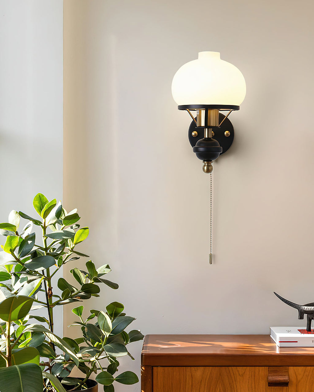 Balck Enya Wall Light