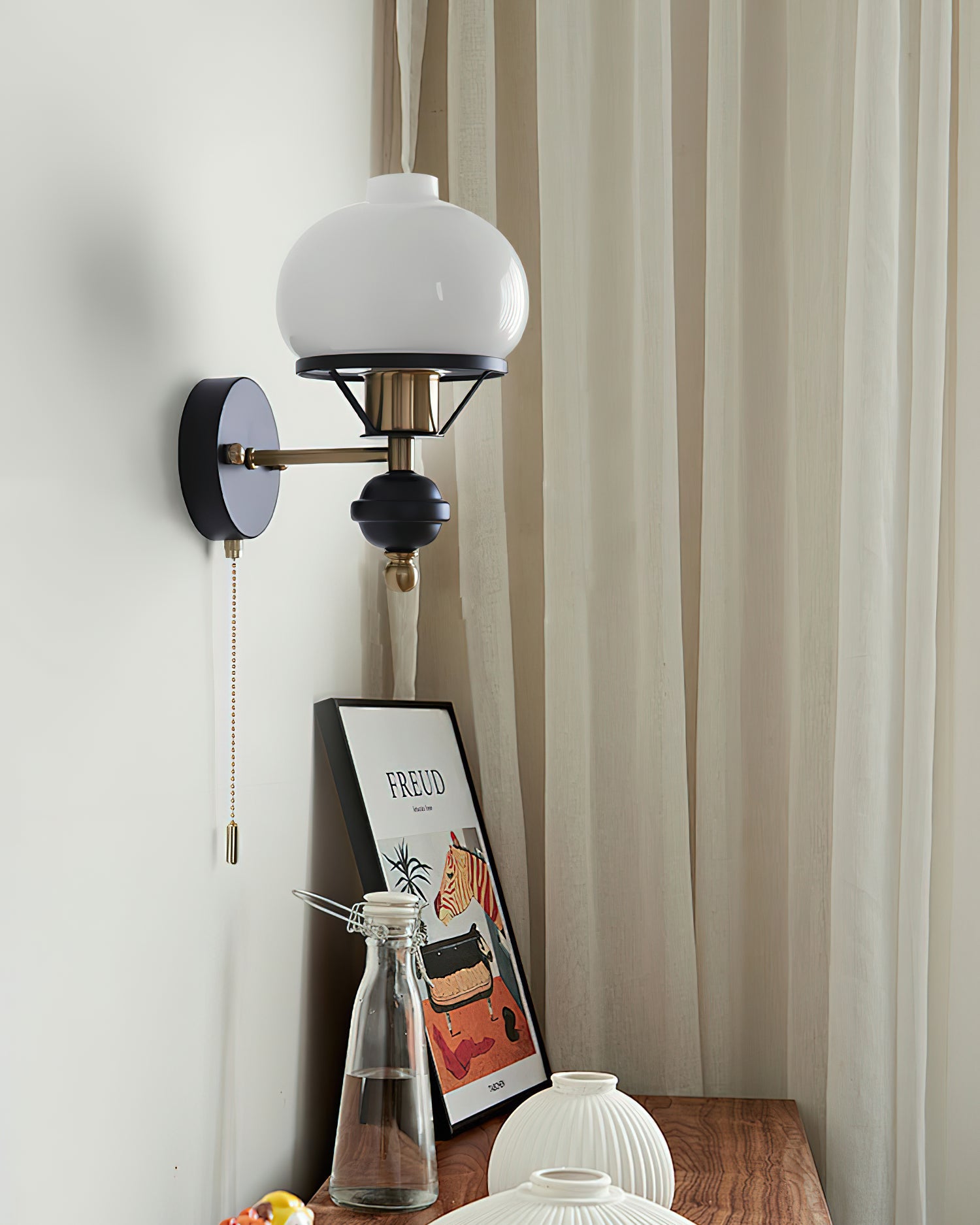 Balck Enya Wall Light