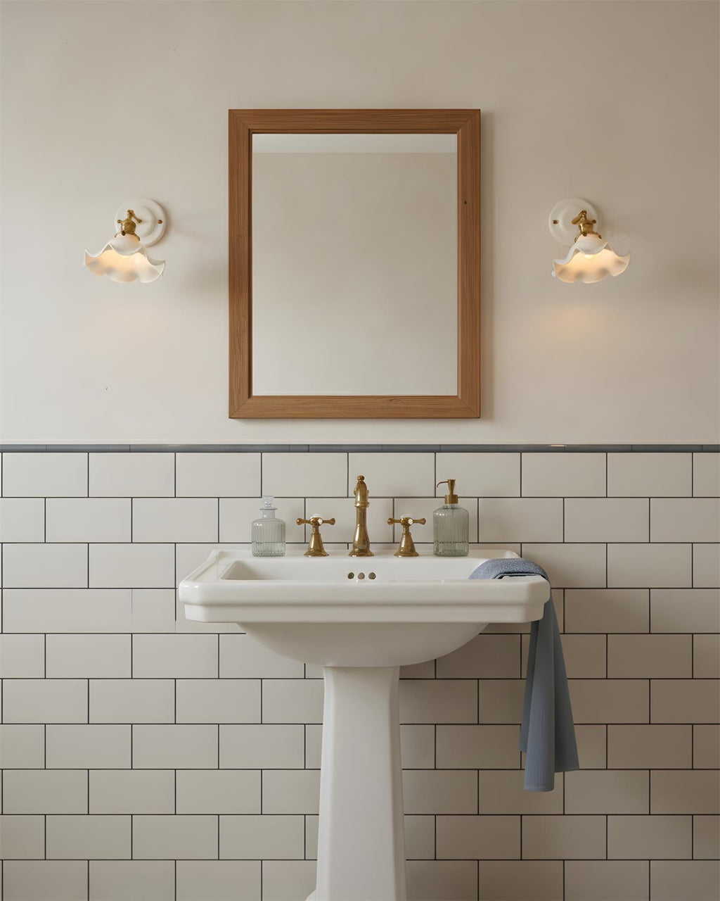 Bellewave Wall Lamp