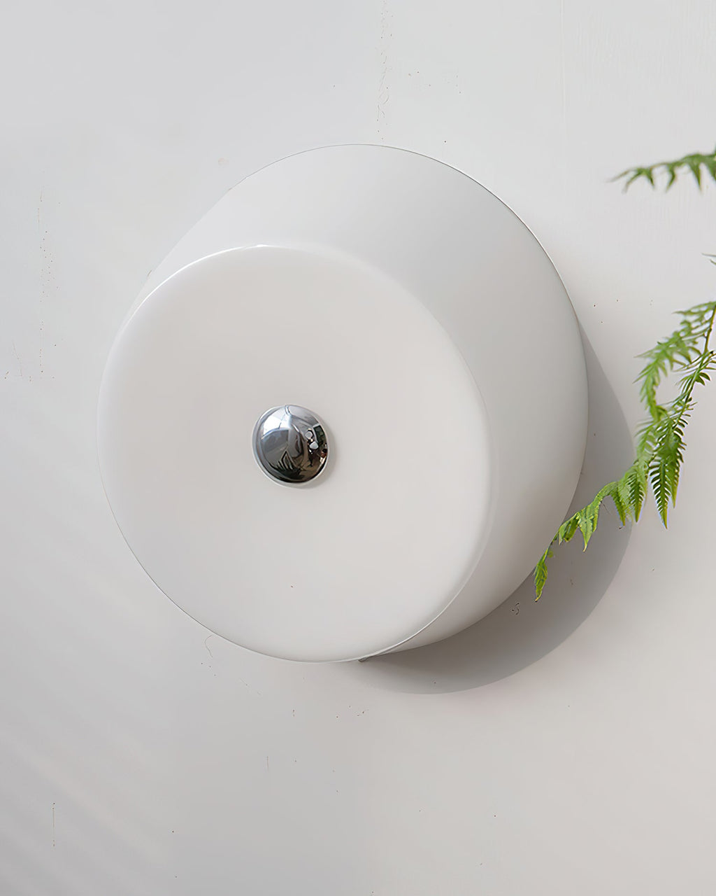 Ben Glass Wall Lamp