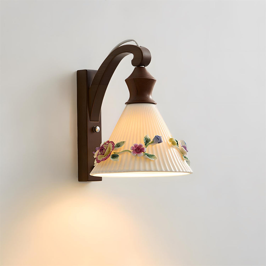 Bloomset Wall Lamp