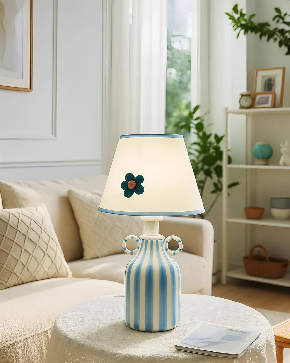 Blumelo Table Lamp