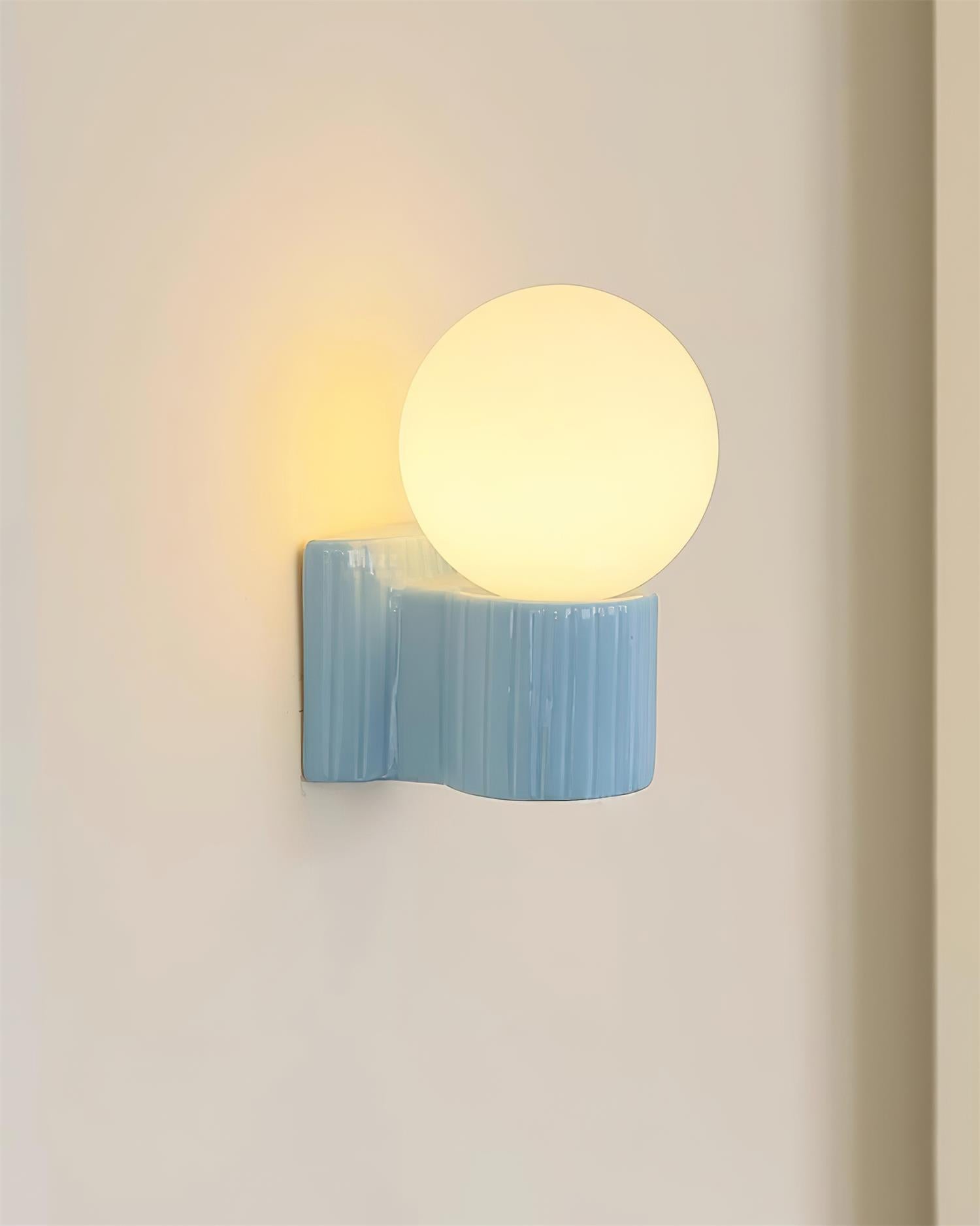 Bluora Wall Lamp