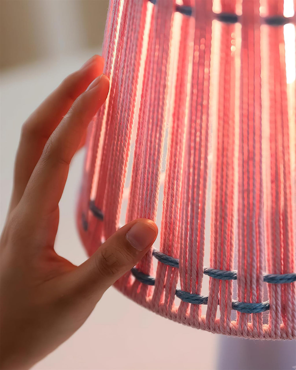 Breeze Table Lamp