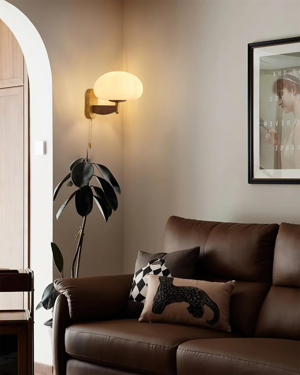 Brillora Wall Lamp