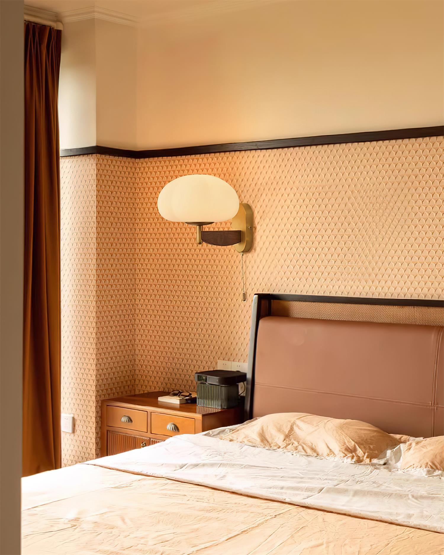 Brillora Wall Lamp