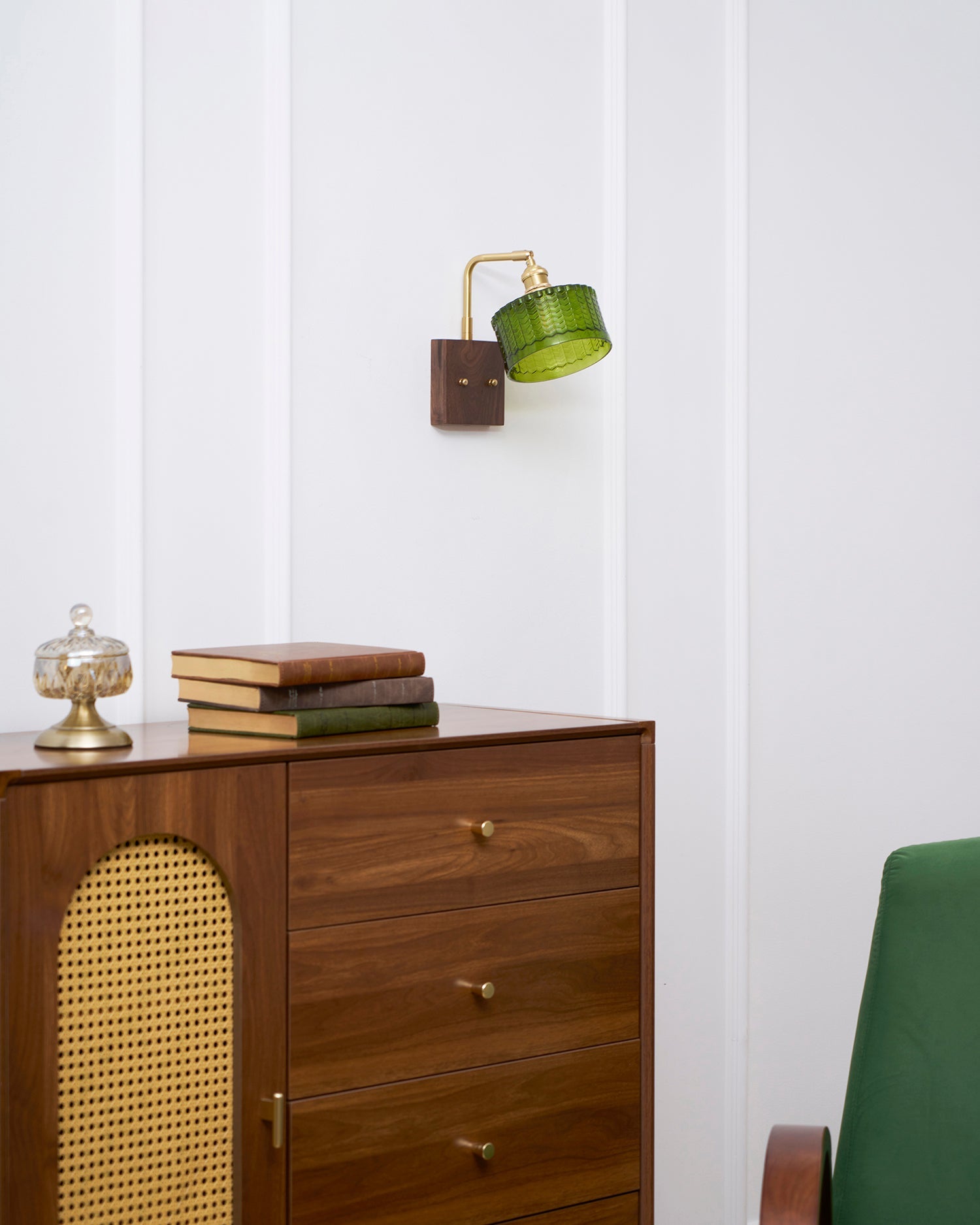 Cavella Wall Lamp