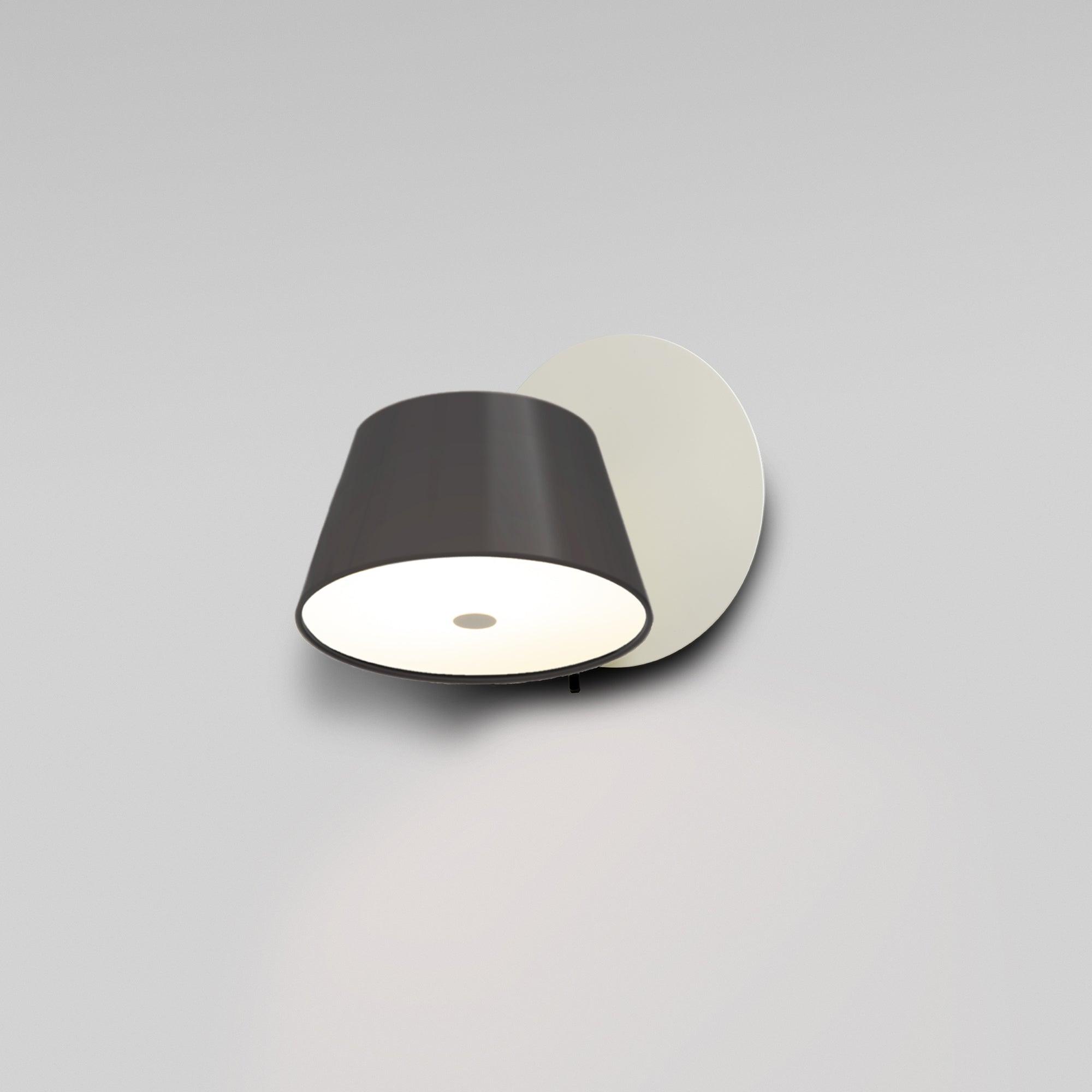 Contra Wall Lamp