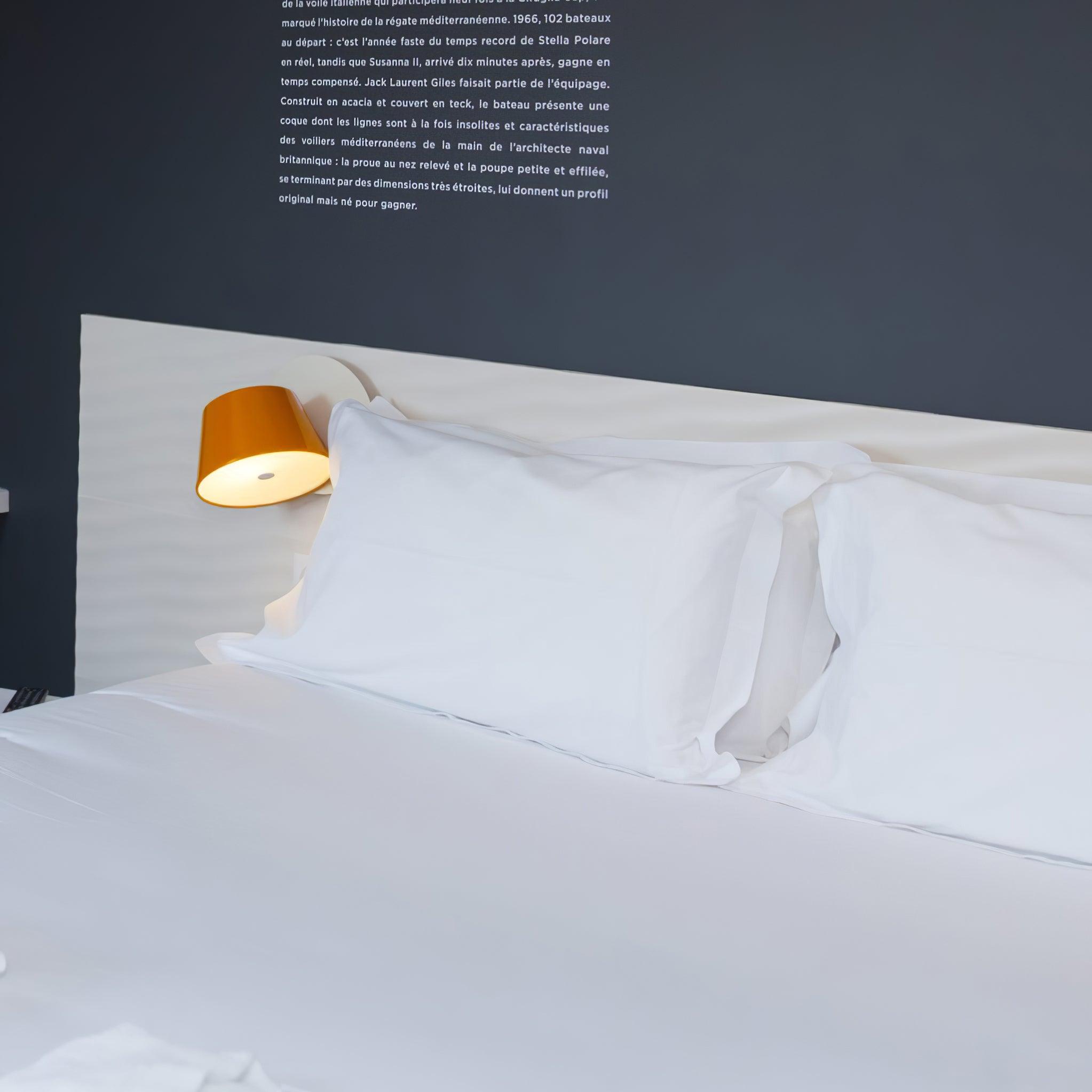 Contra Wall Lamp
