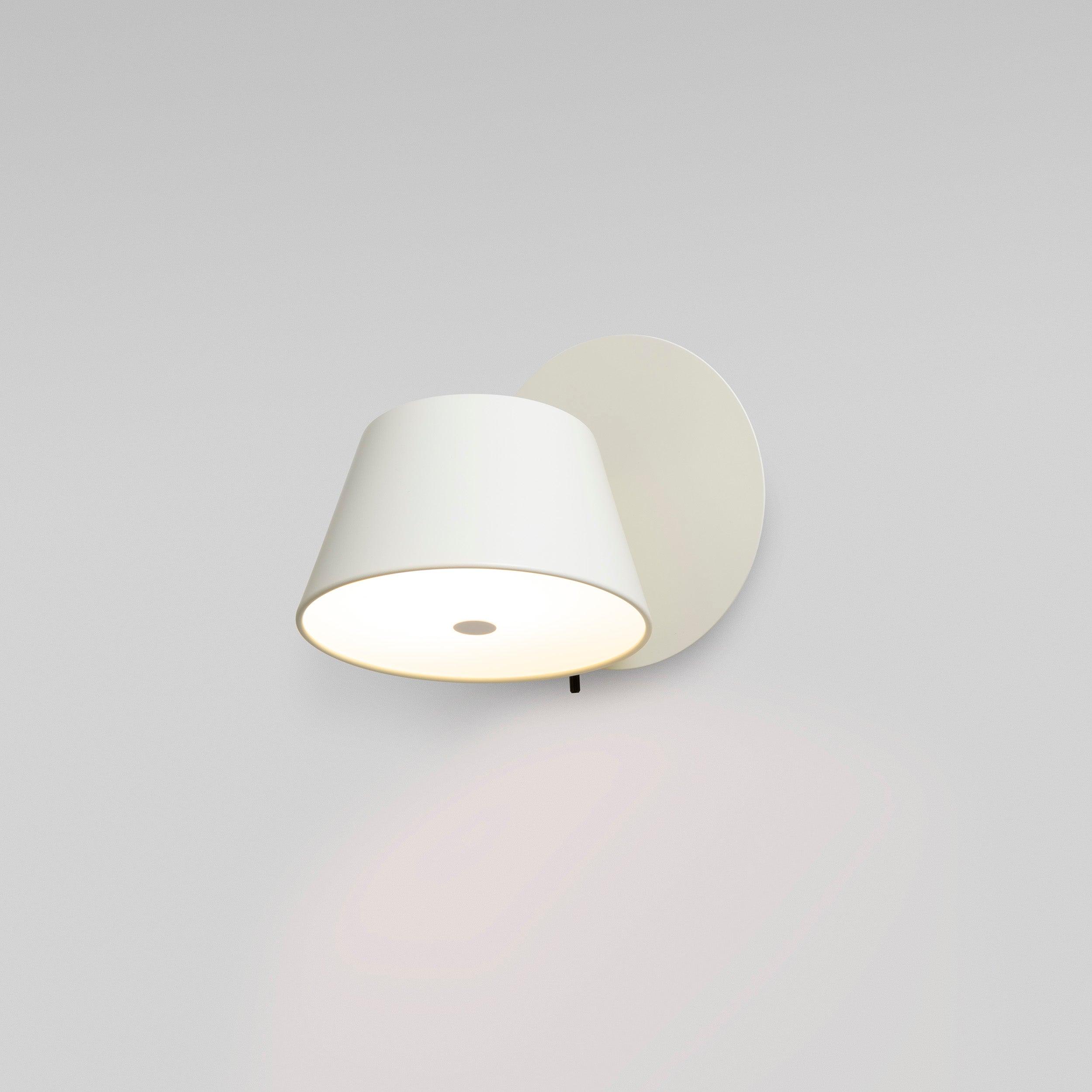 Contra Wall Lamp
