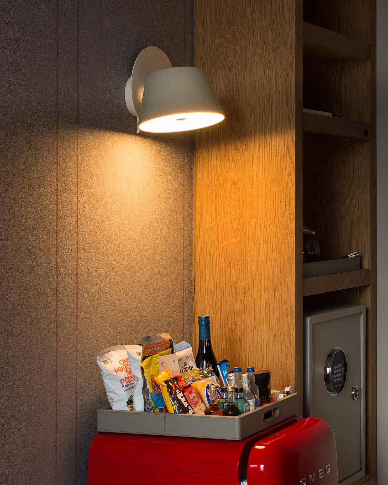 Contra Wall Lamp