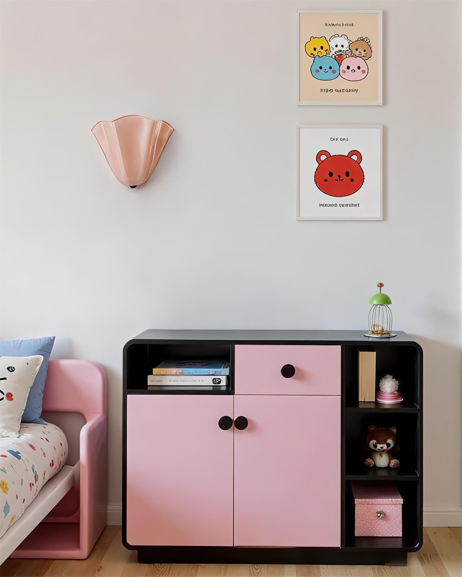 Corala Wall Lamp