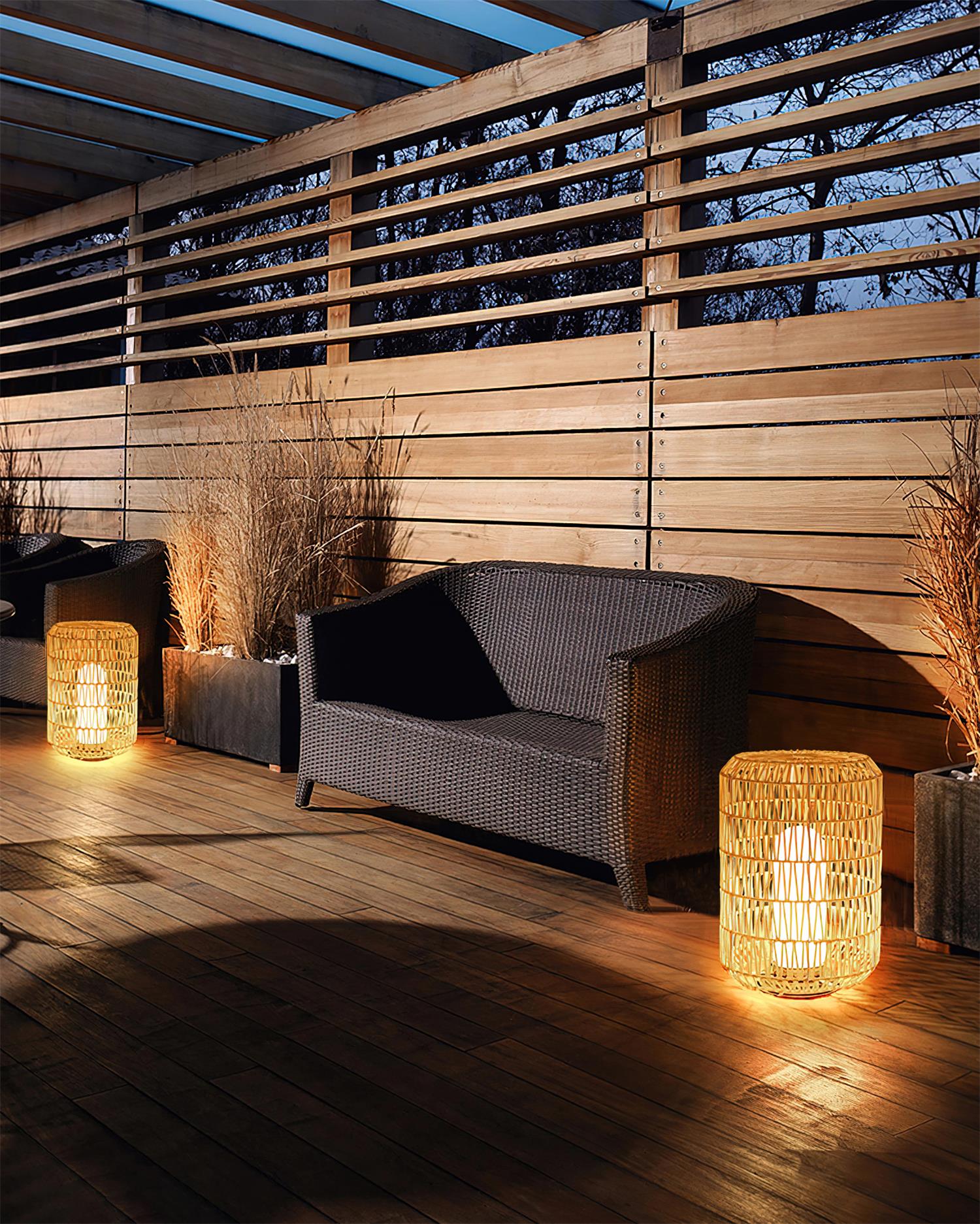 Danya Outdoor Lamp