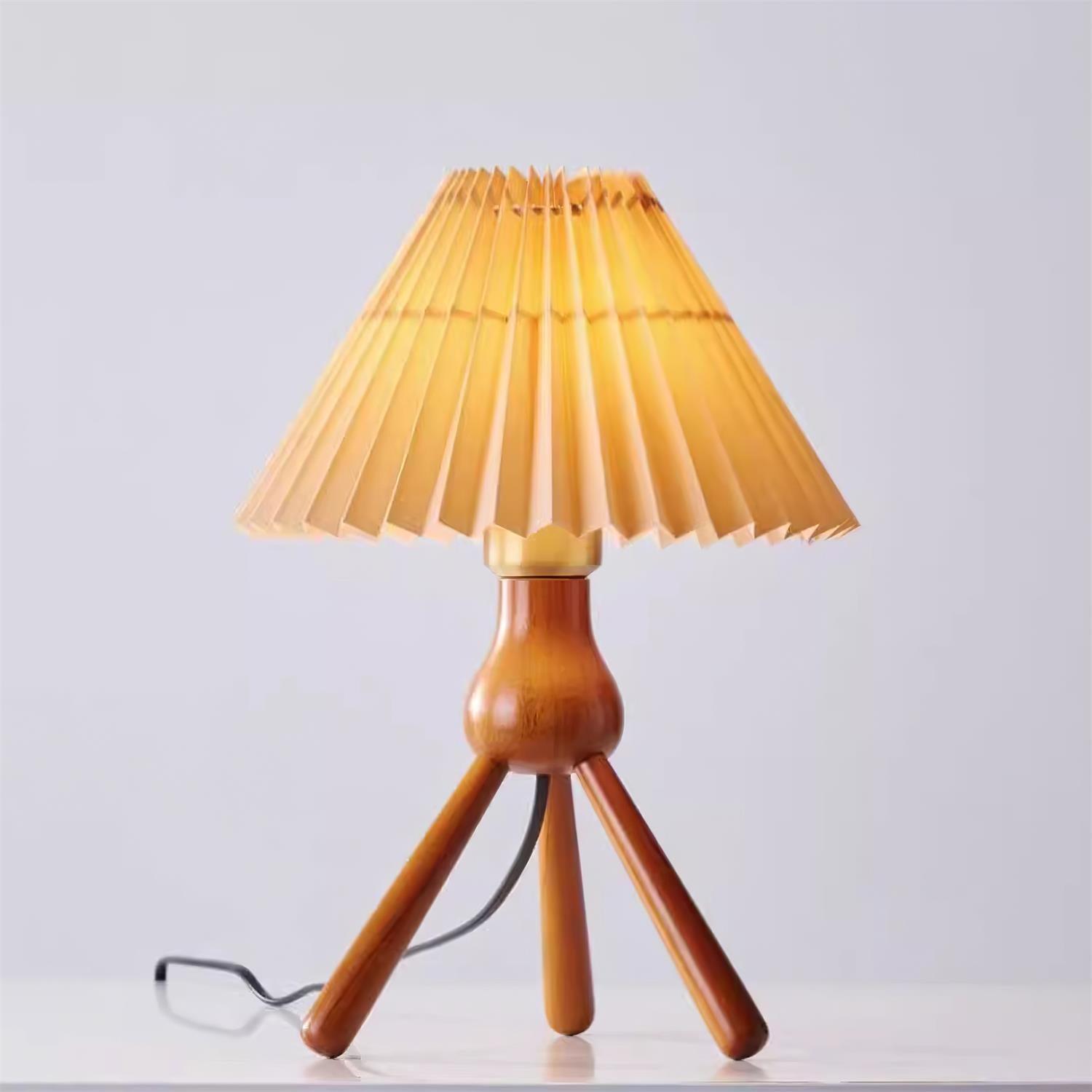 Daro Pleated Table Lamp