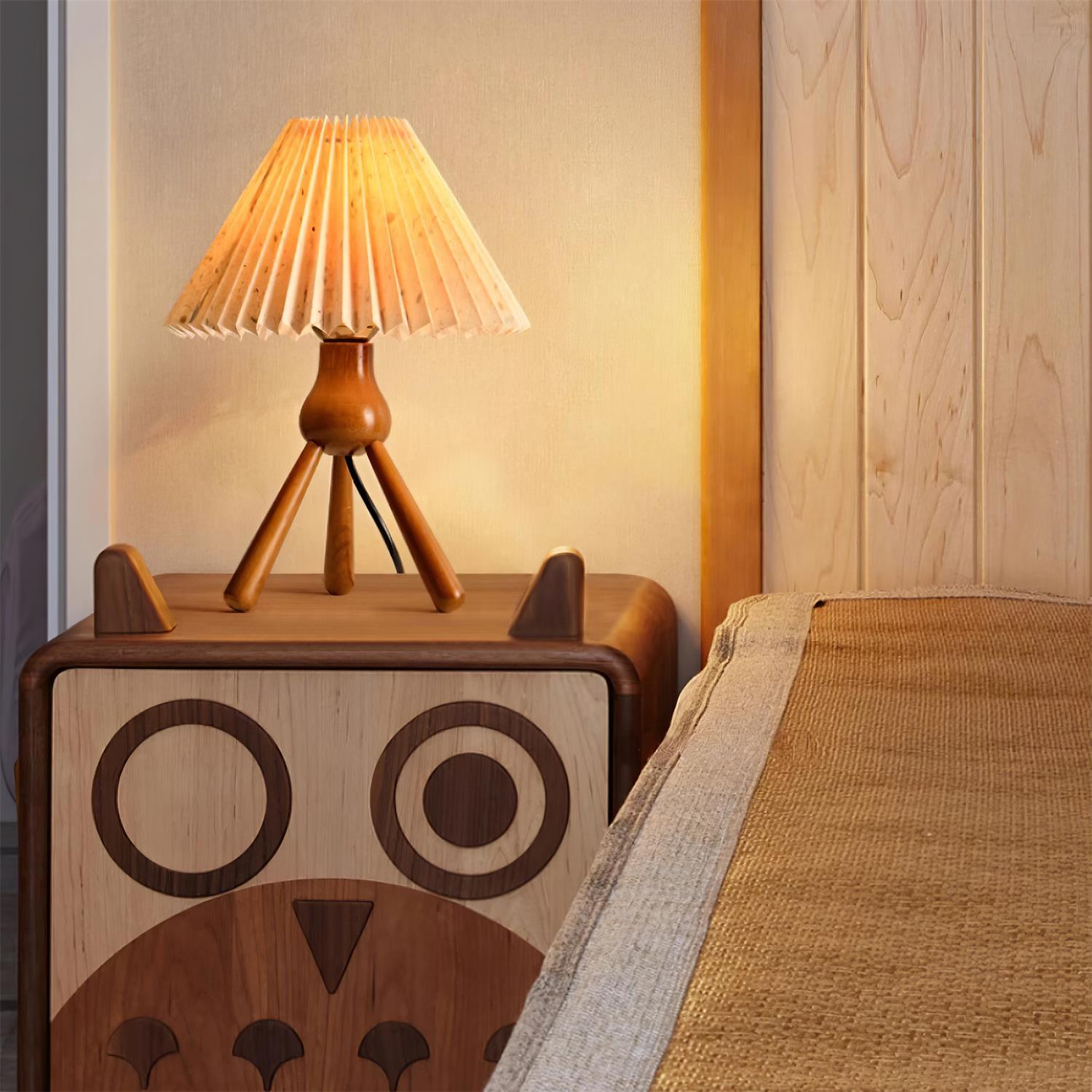 Daro Pleated Table Lamp