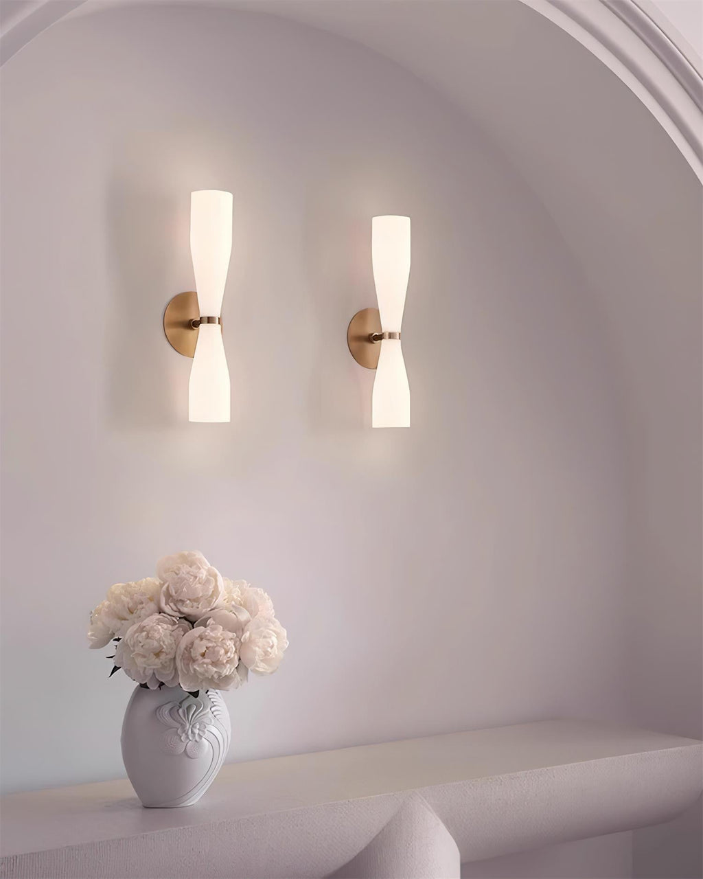 Diora Wall Lamp