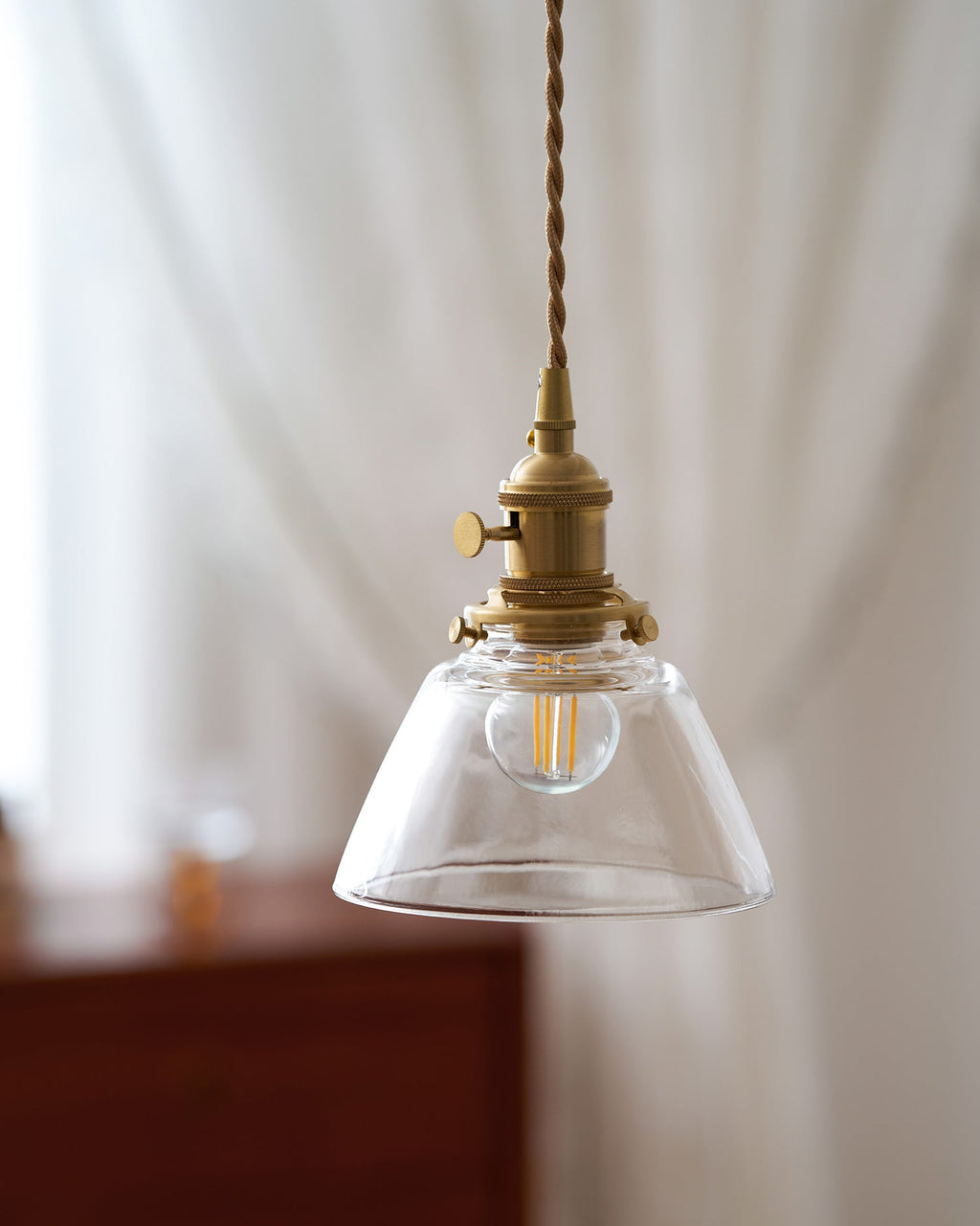 Jasmine Glass Pendant Lamp