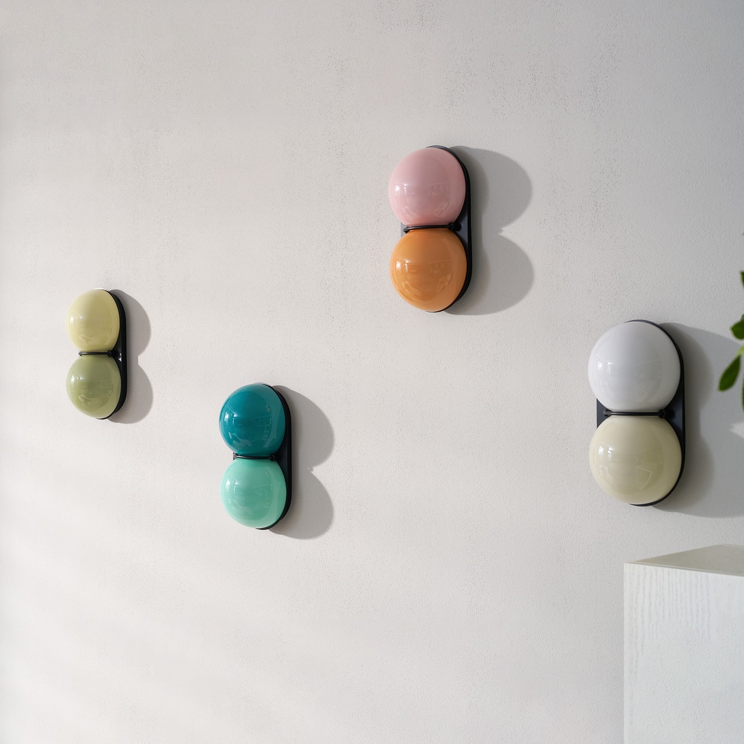 Twinwave Wall Lamp