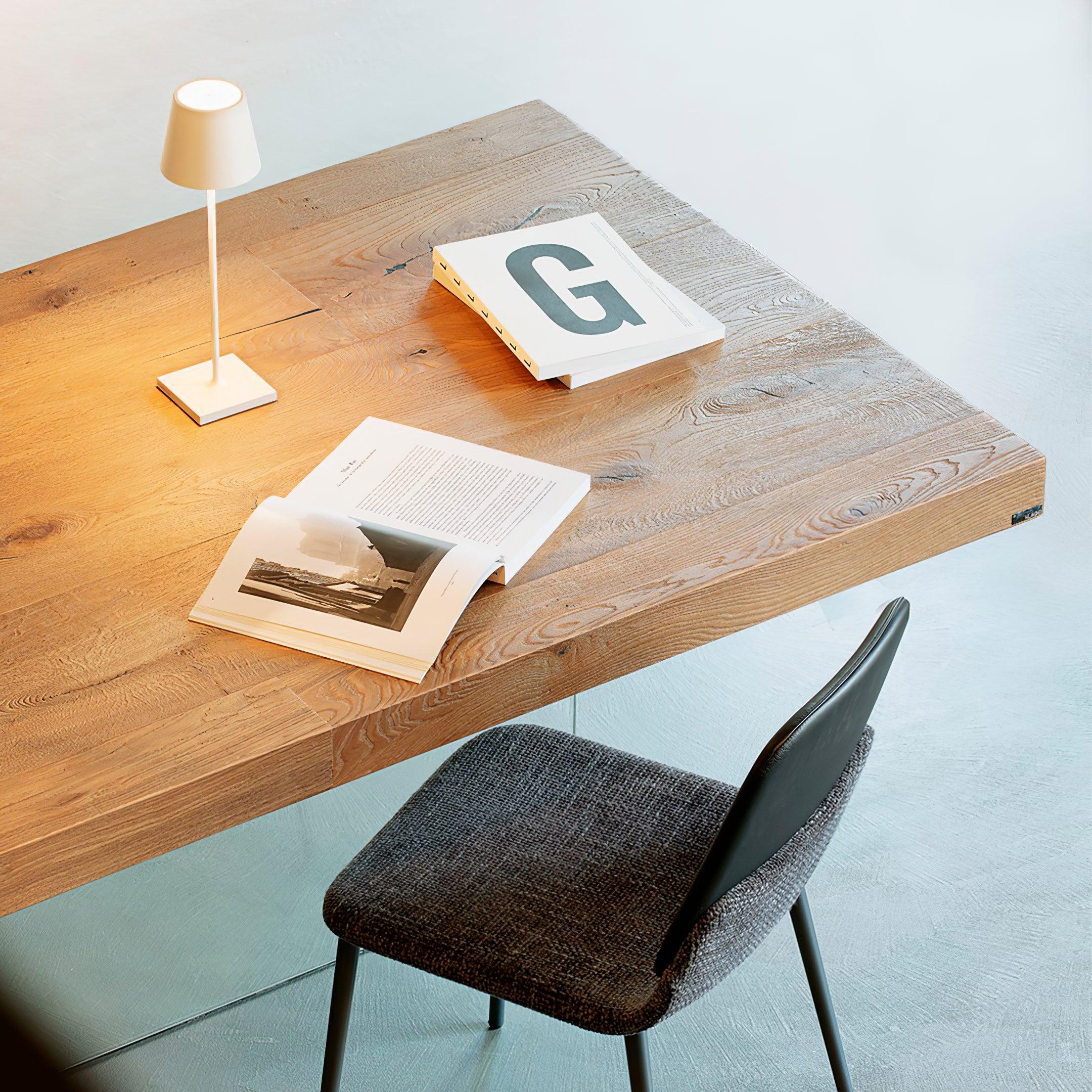 Doku Table Lamp