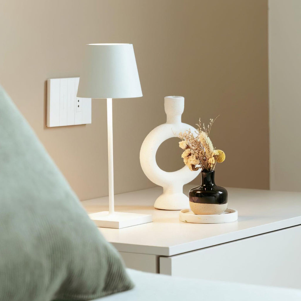 Doku Table Lamp