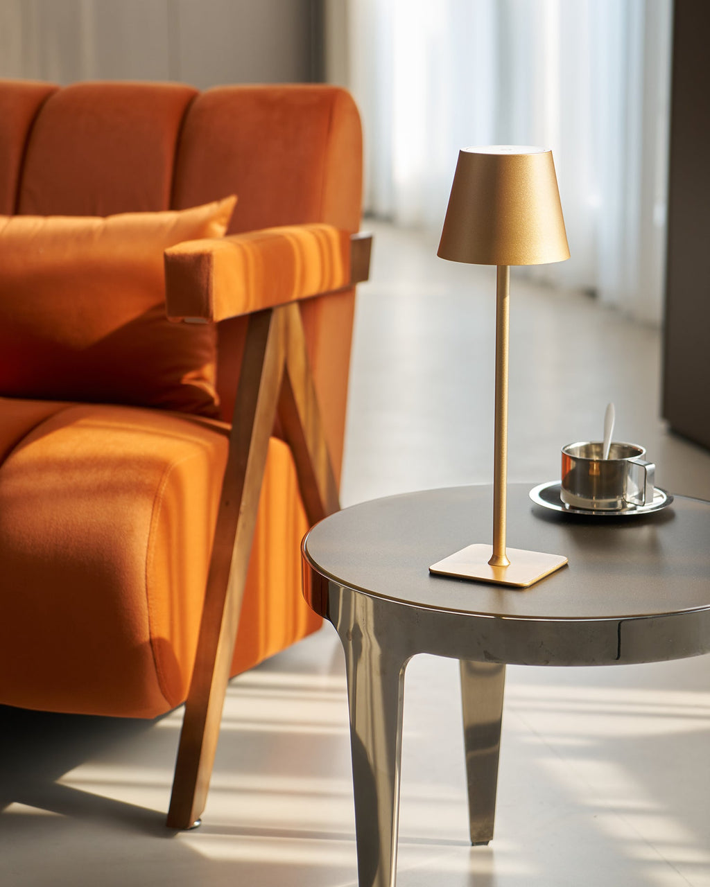 Doku Table Lamp