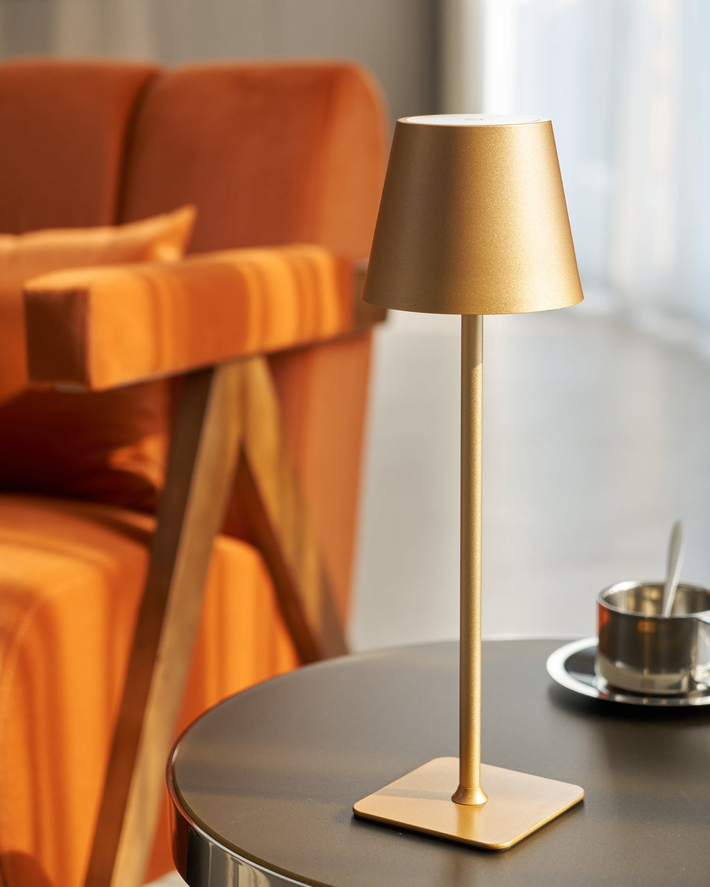 Doku Table Lamp