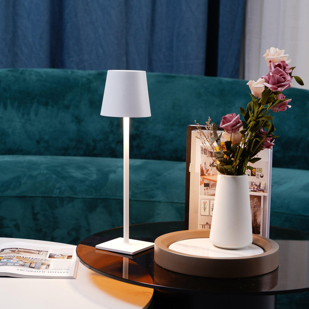 Doku Table Lamp