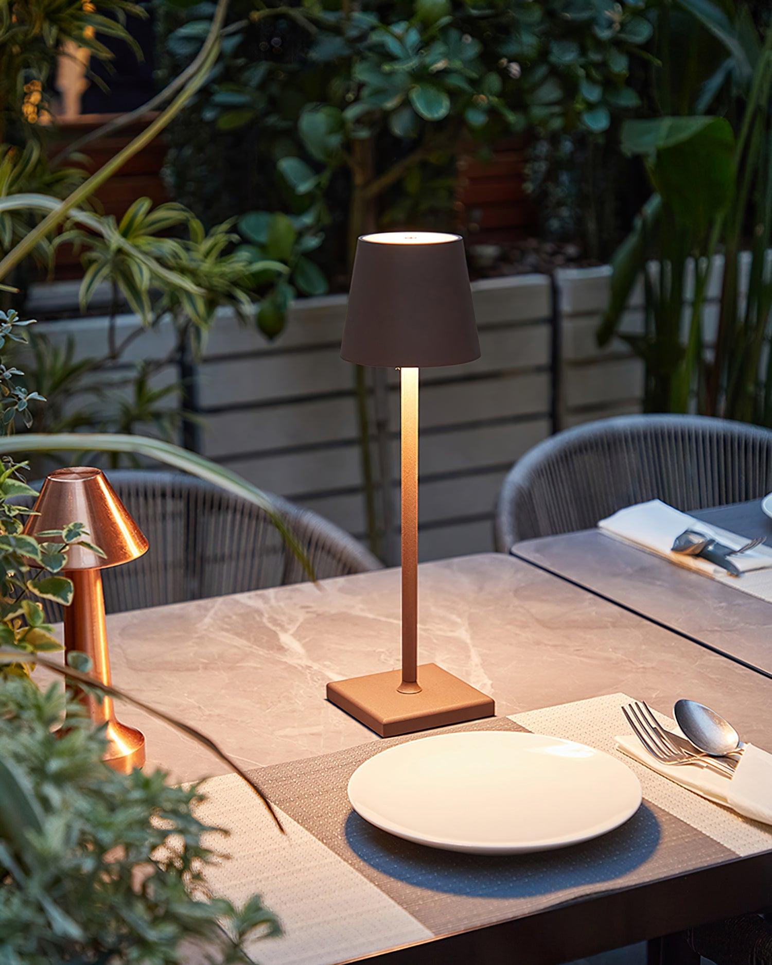 Doku Table Lamp