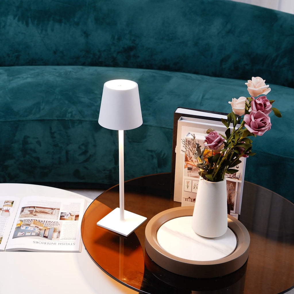 Doku Table Lamp