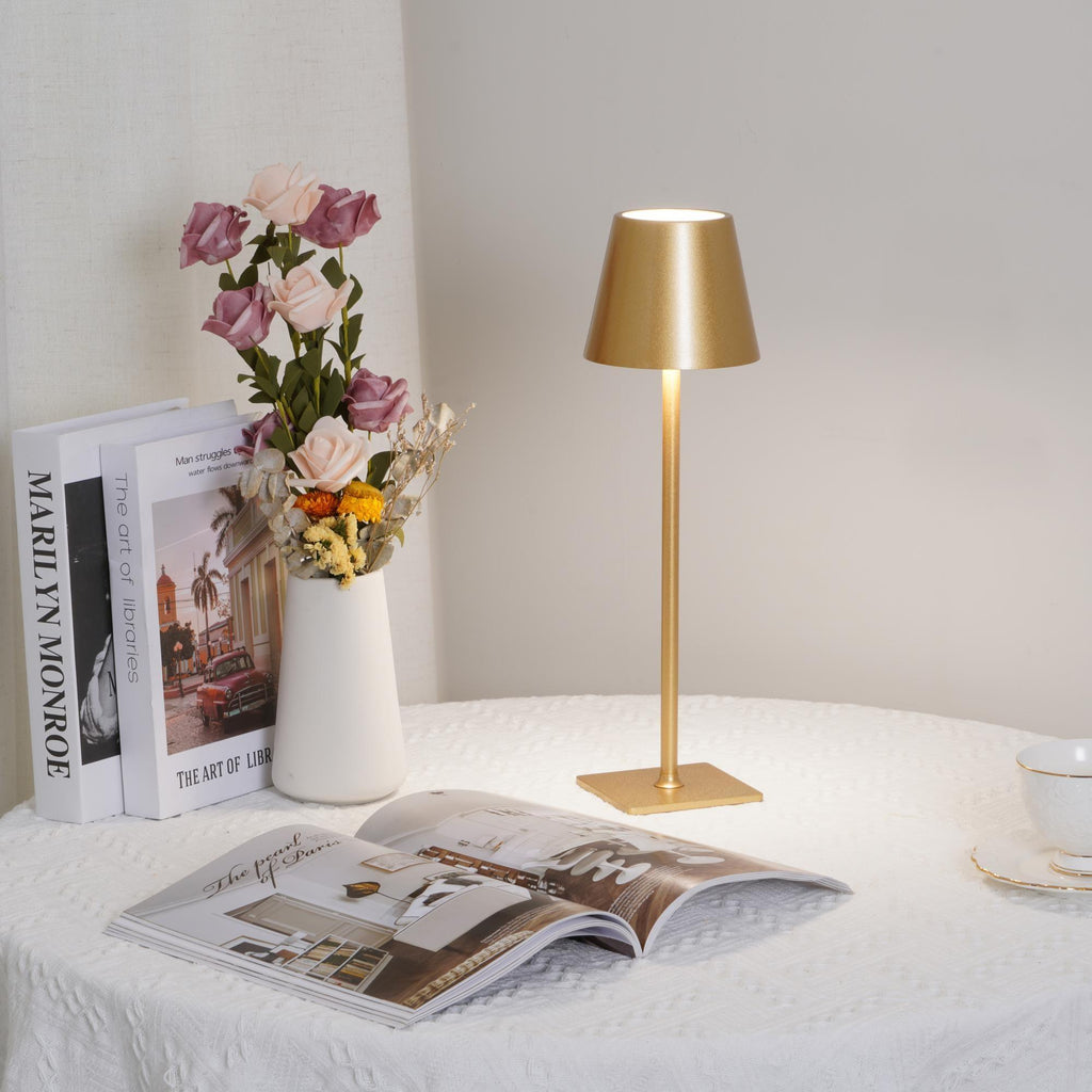 Doku Table Lamp