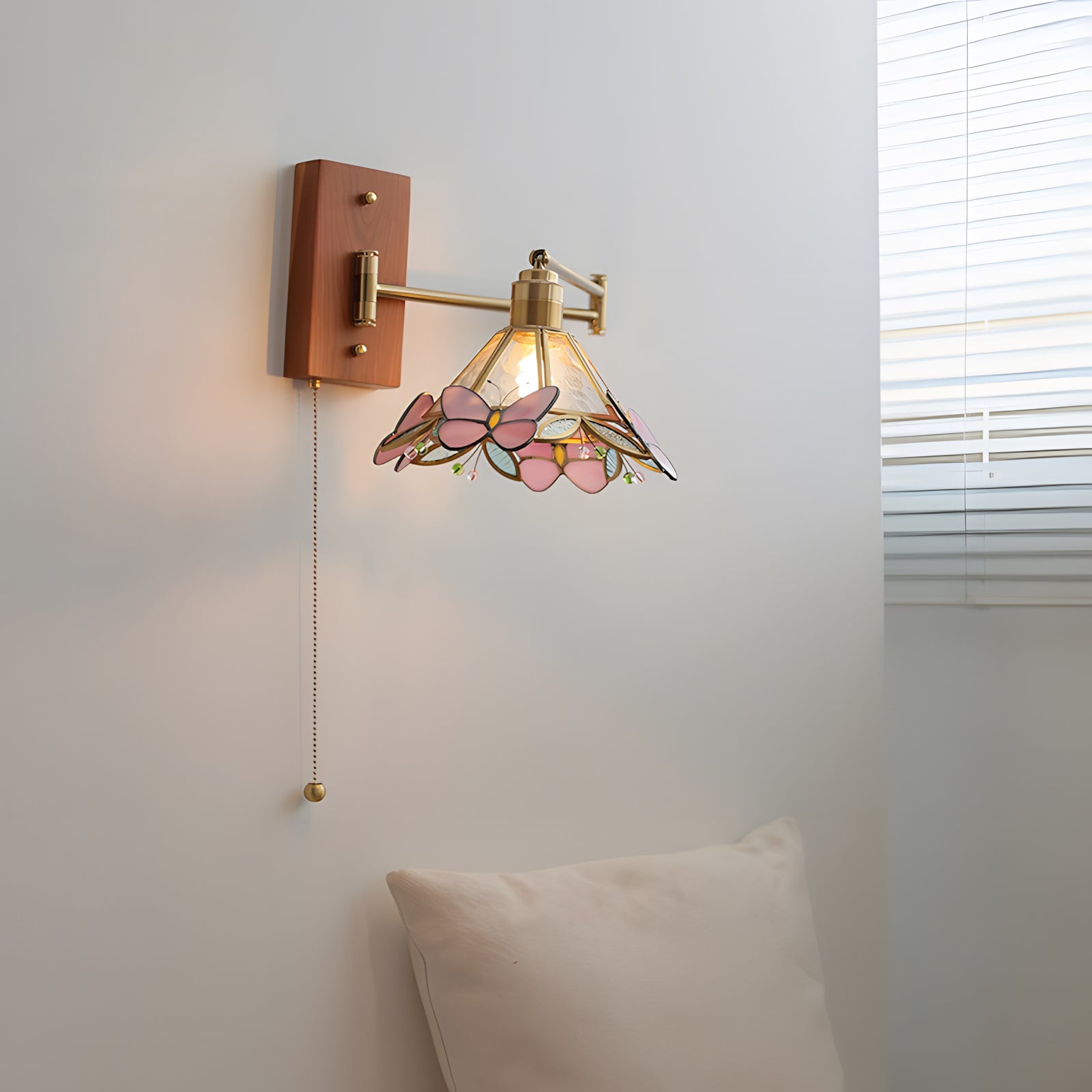 Elowen Petal Wall Lamp