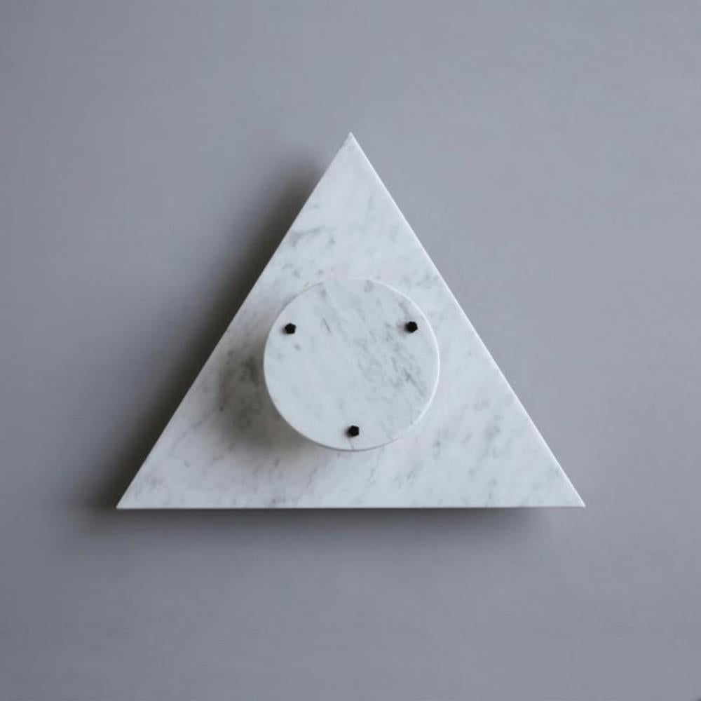 Emertria Wall Lamp
