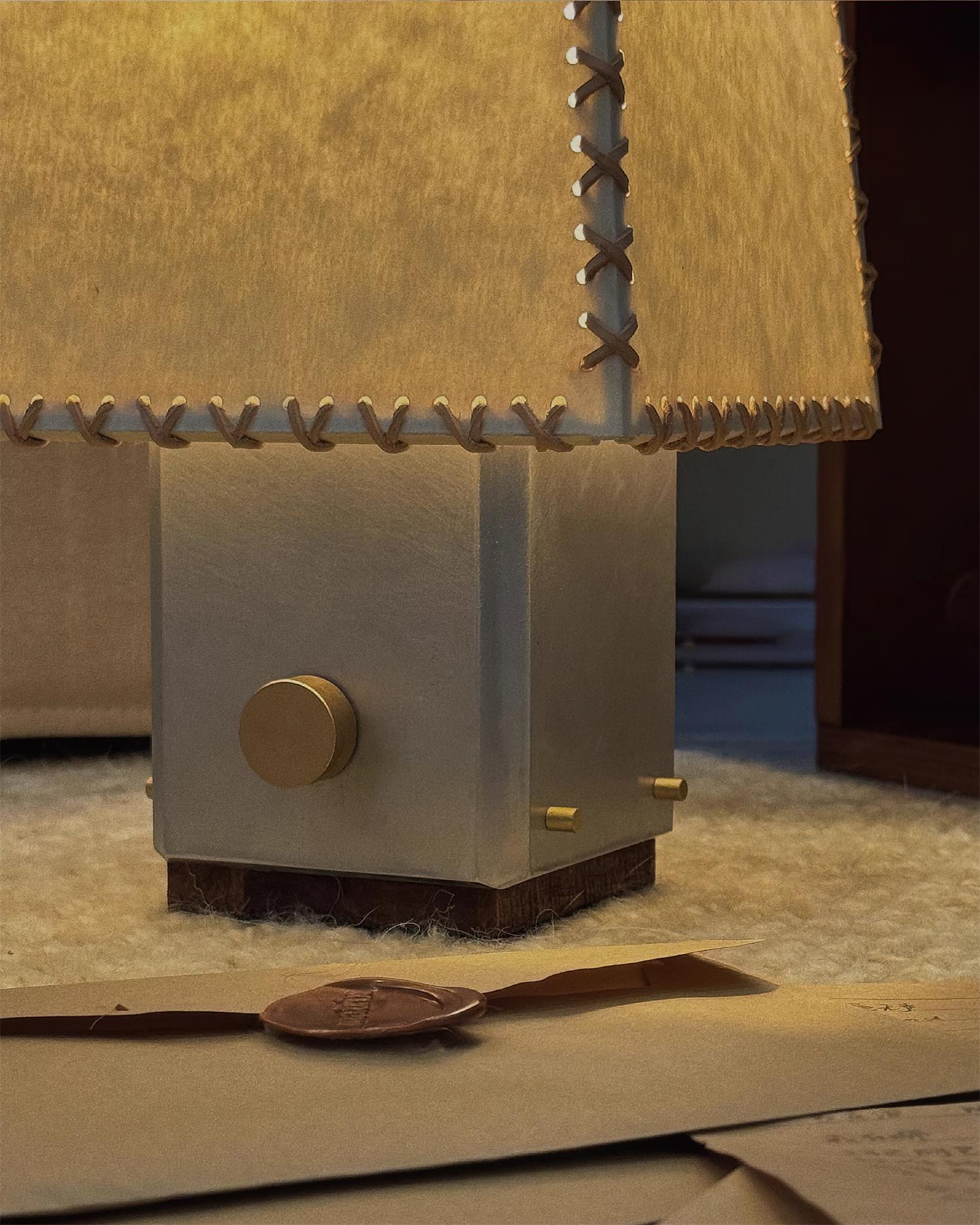 Estela Table Lamp