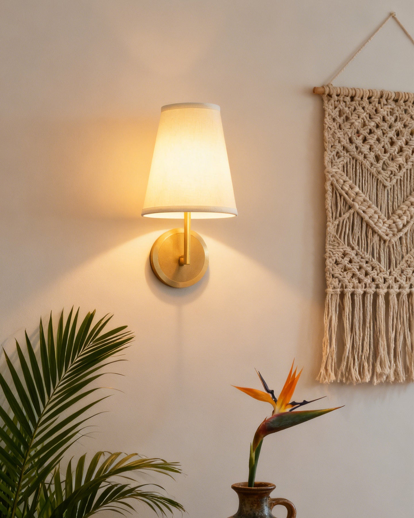 Ethereal Wall Lamp