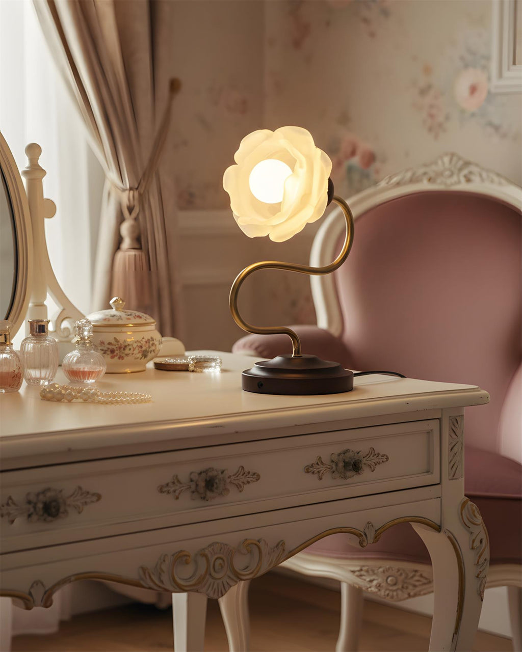 Everbud Table Lamp
