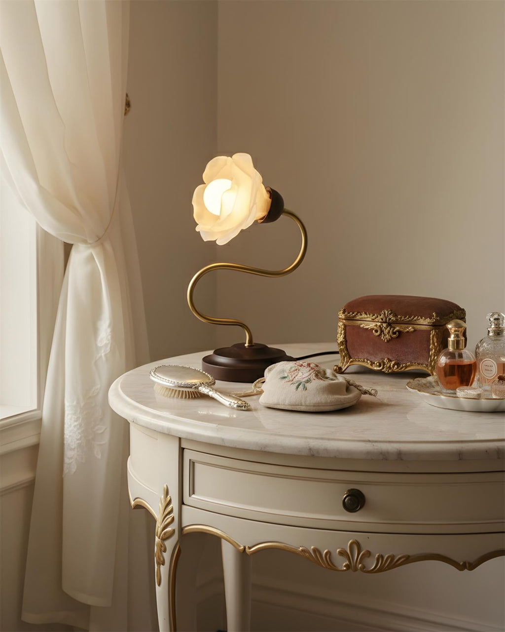 Everbud Table Lamp