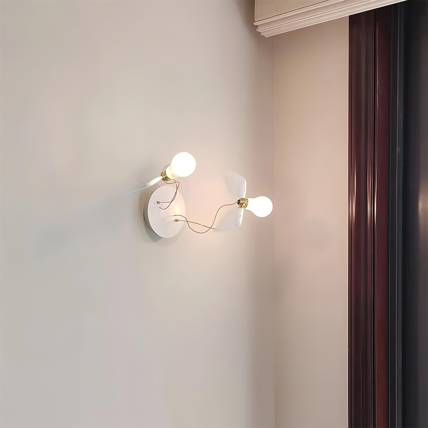 Feathered Wall Lamp