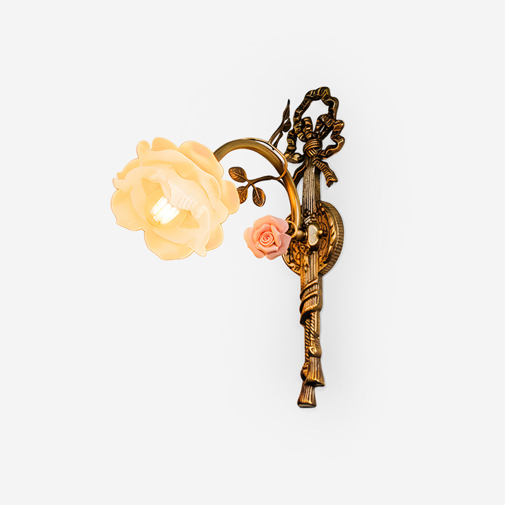 Fleurina Wall Lamp