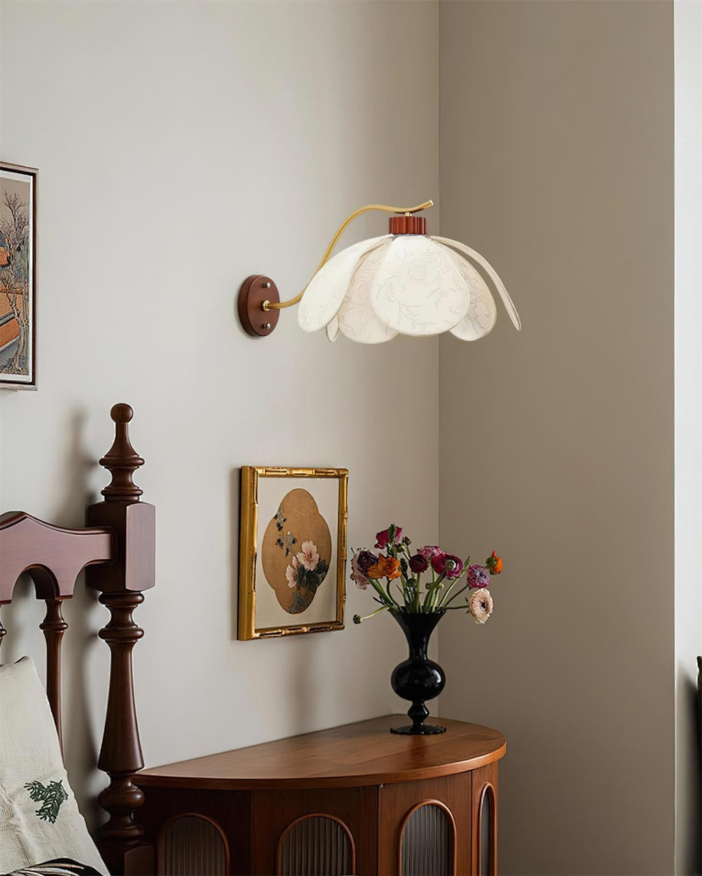 Florvia Wall Lamp