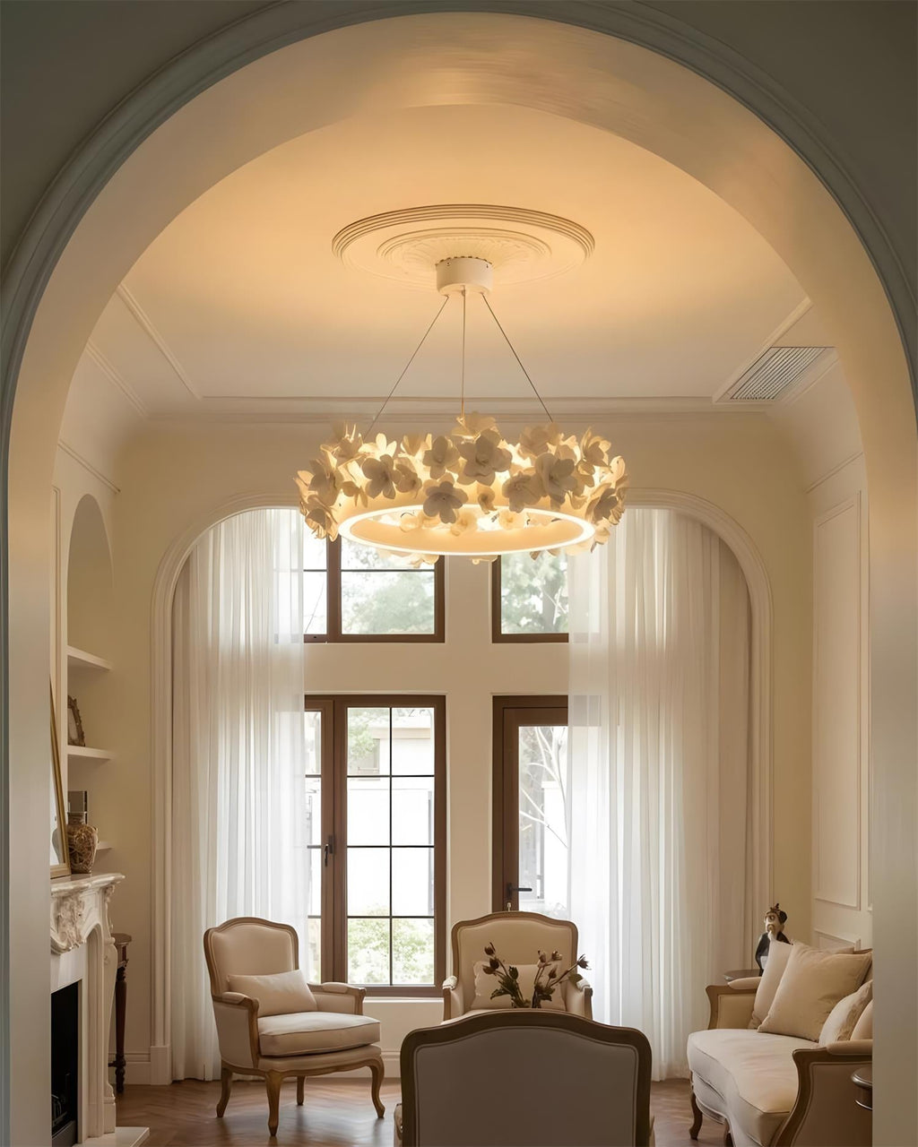 Gardenia Loop Chandelier