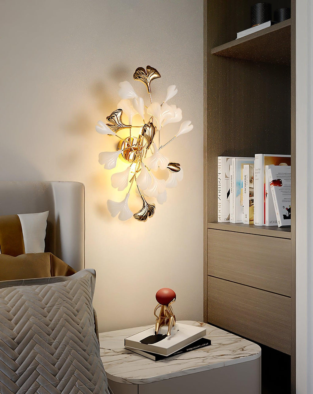 Gingko Sonia Wall Lamp
